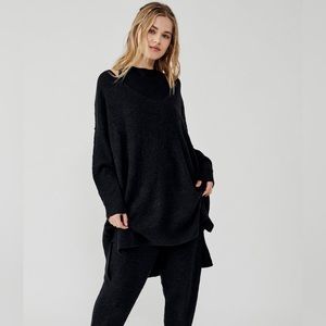 Free People cozy pullover size M/L